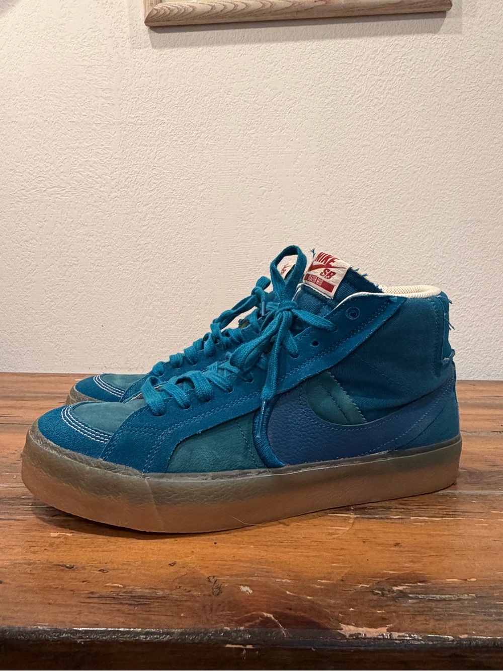 Nike Teal High-Top Skate Sneakers with Gum Sole | mens 10